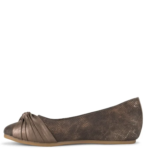 Chainey Casual Flat